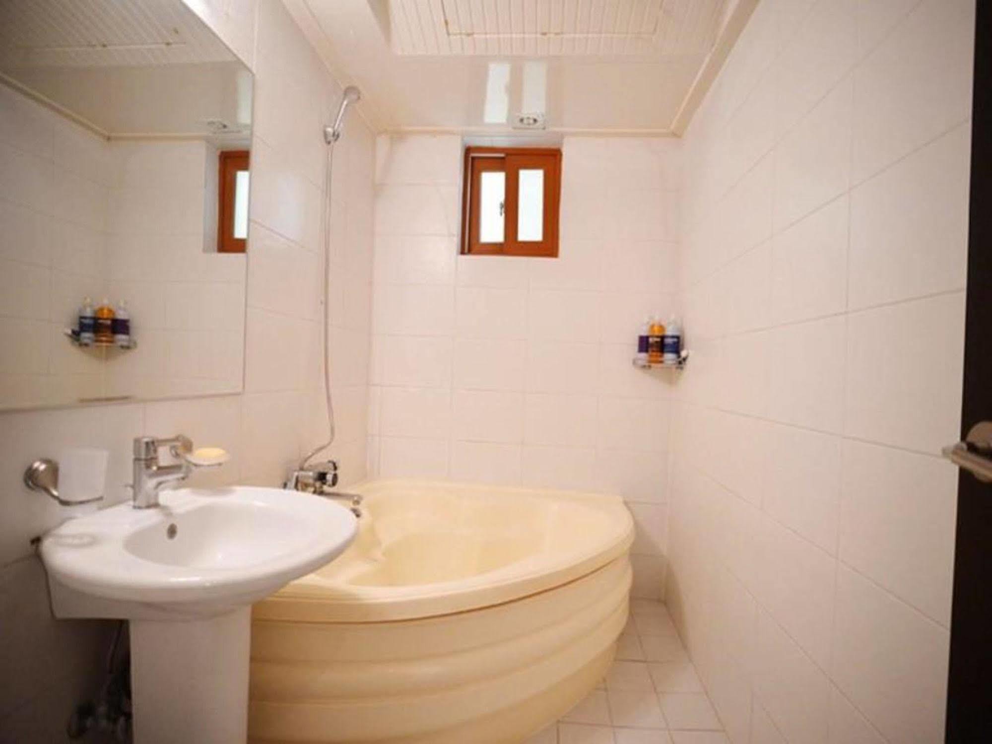 Am Ort Hotel Yeosu Esterno foto