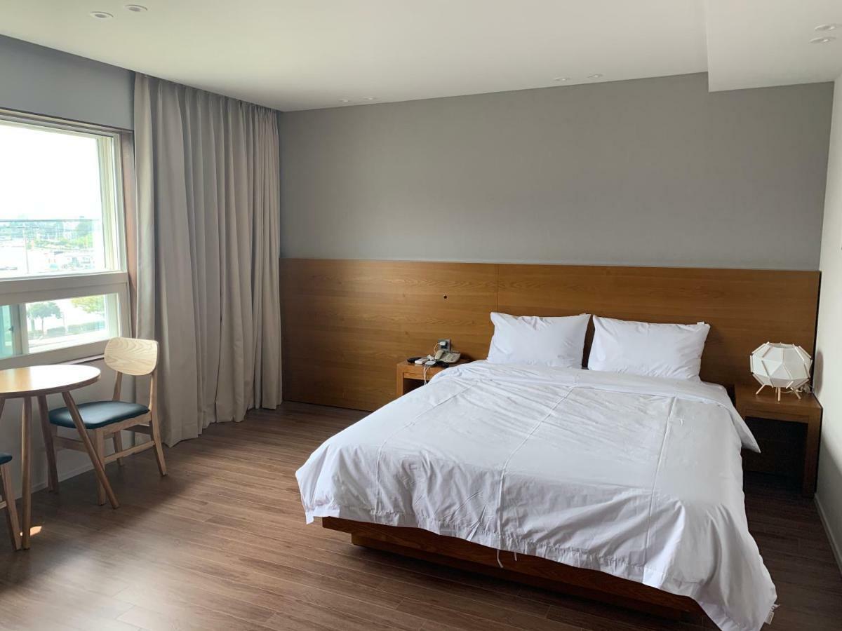 Am Ort Hotel Yeosu Esterno foto